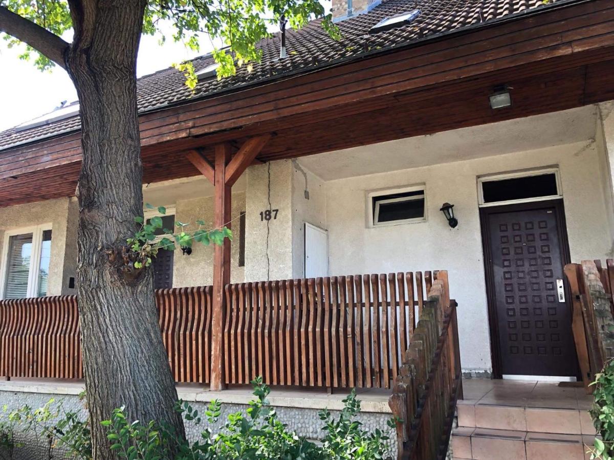 Big House - Housity