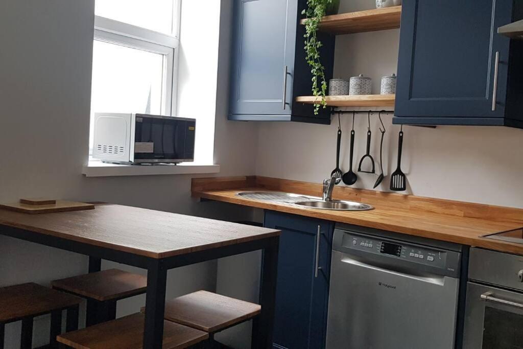 Sea Reach Apartment, 2 minutes from beach and town - Housity