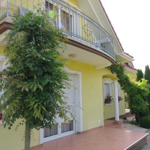 Margó Apartmanház - Housity