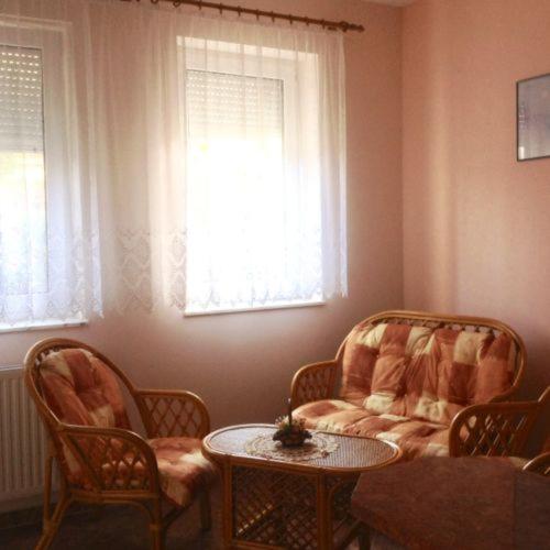 Margó Apartmanház - Housity