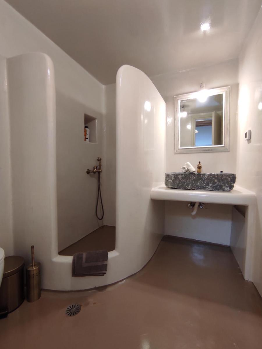 Traditional suites in Chora Kythnos #5 - Housity