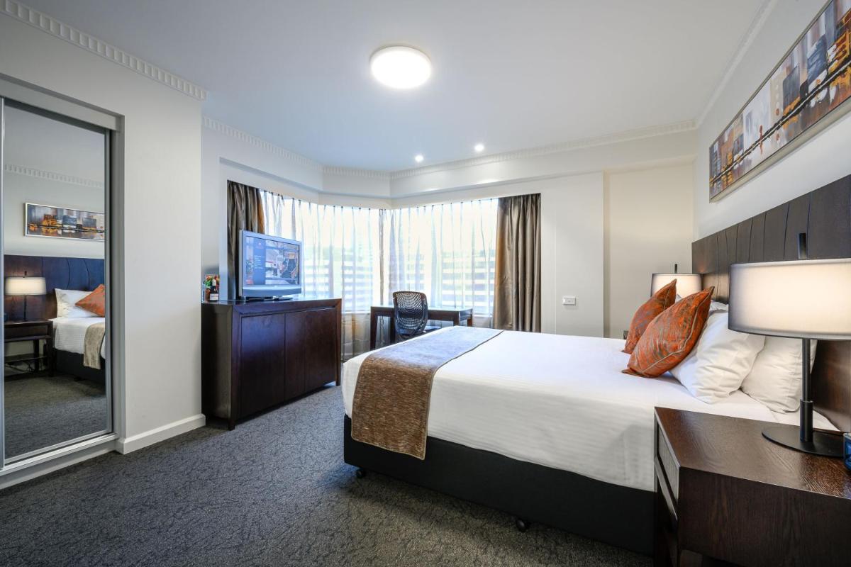 Suitetrails - Hotel Grand Chancellor Adelaide