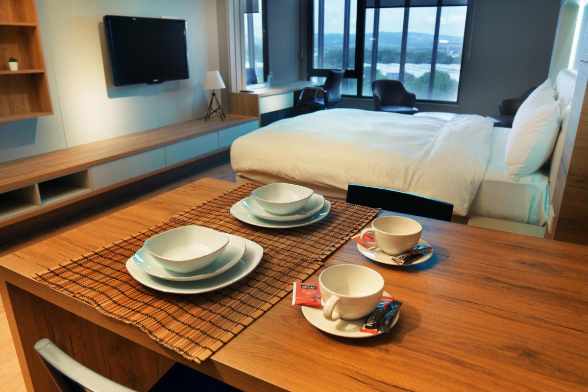 Suitetrails - Luxury Residence in 5 star Hotel for Professionals