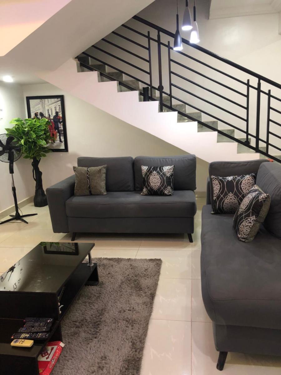 Entire serviced Two bedroom house Abuja - Six Stars apartment - Housity