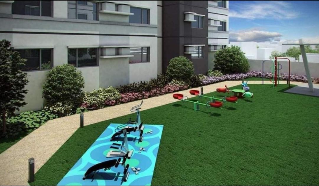 Condo in Poblacion with City and Pool view - Hizvo