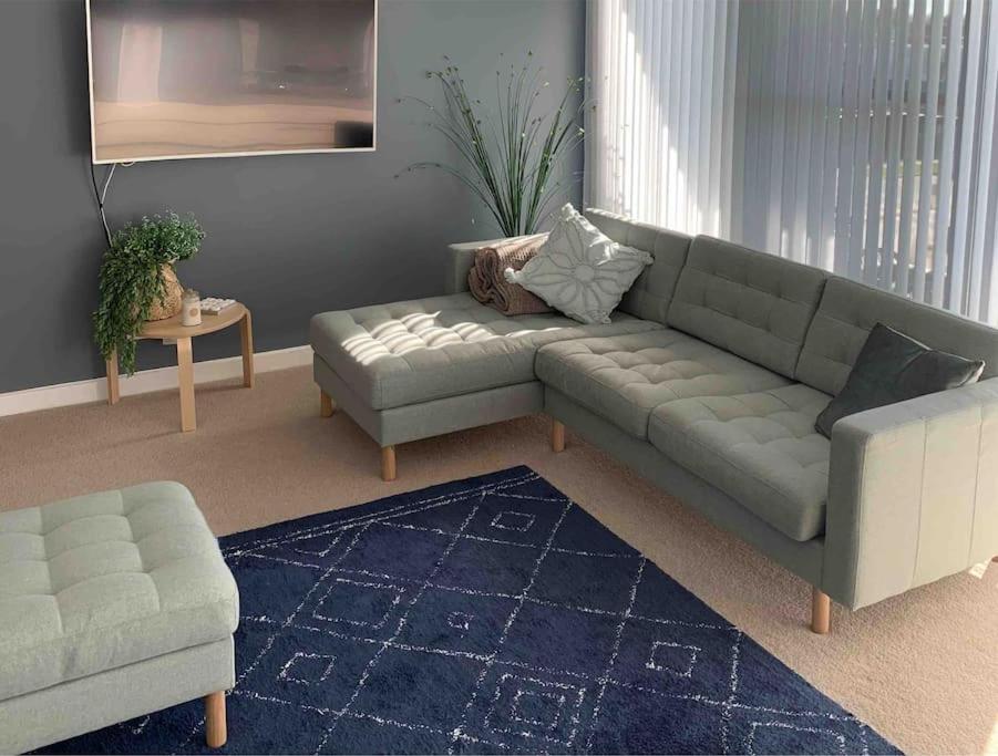 Suitetrails - Luxury 3 bdm Spacious apt in the heart of Wagga