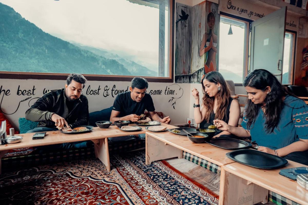 Cafe Monkbase- Food and Stay - Housity