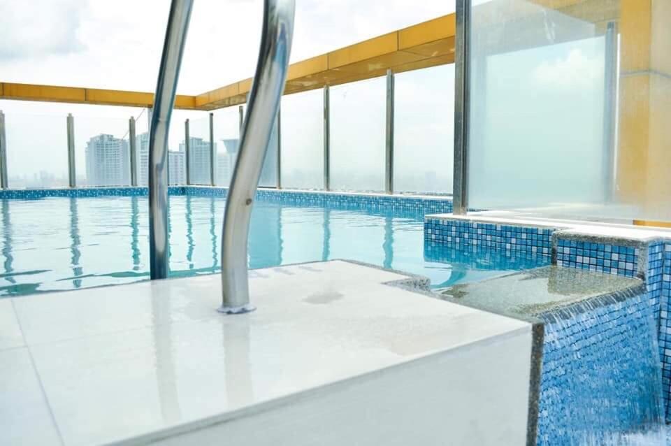 Suitetrails - Studio Service Apartment 2guests allows stay up to 5guests 19055
