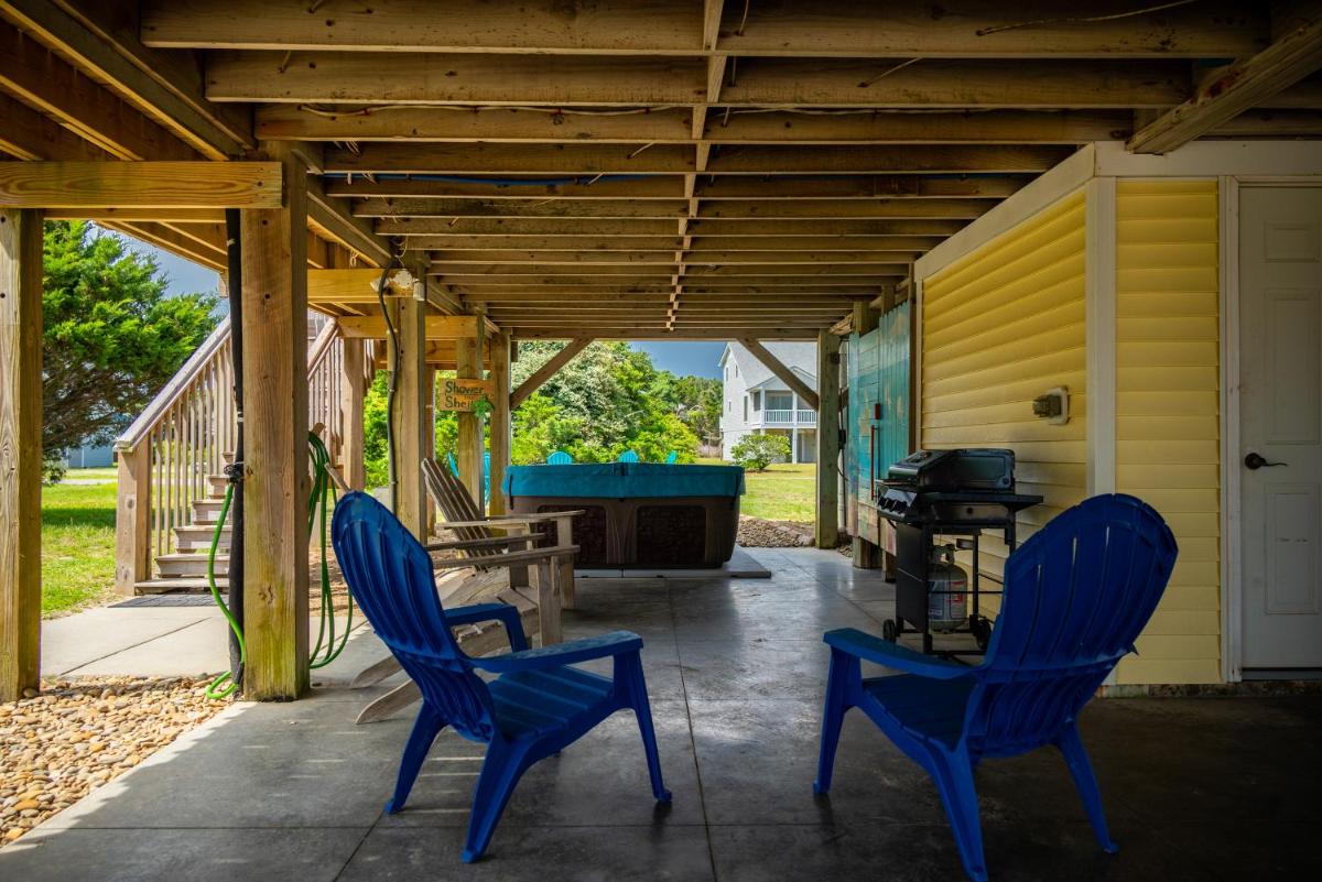 Suitetrails - Beach Hair Don't Care by Oak Island Accommodations