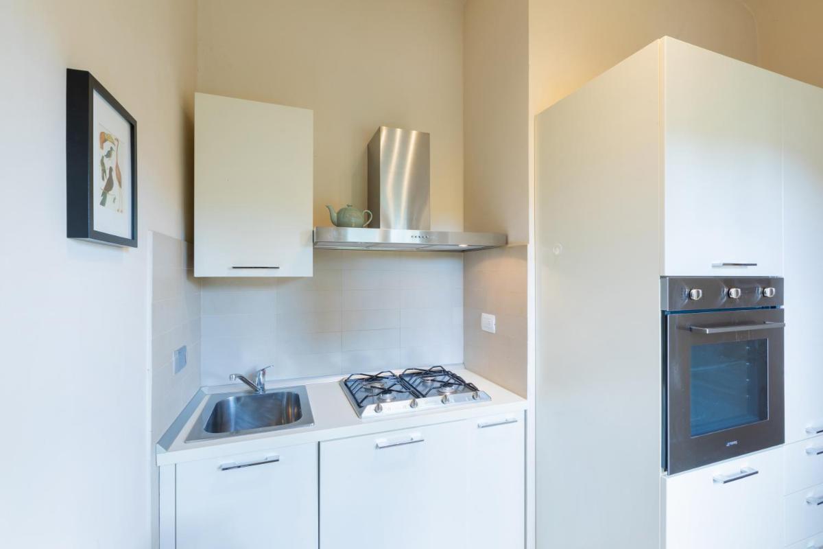 Suitetrails - Flat Juana -Bright apartment Santa Maria Novella