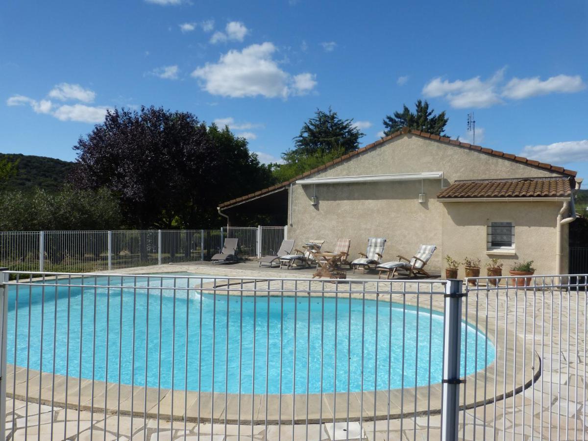 Suitetrails - Location de vacances proche Uzès très tranquille piscine privative