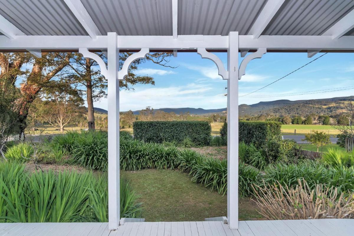 Valley View Cottage - Housity