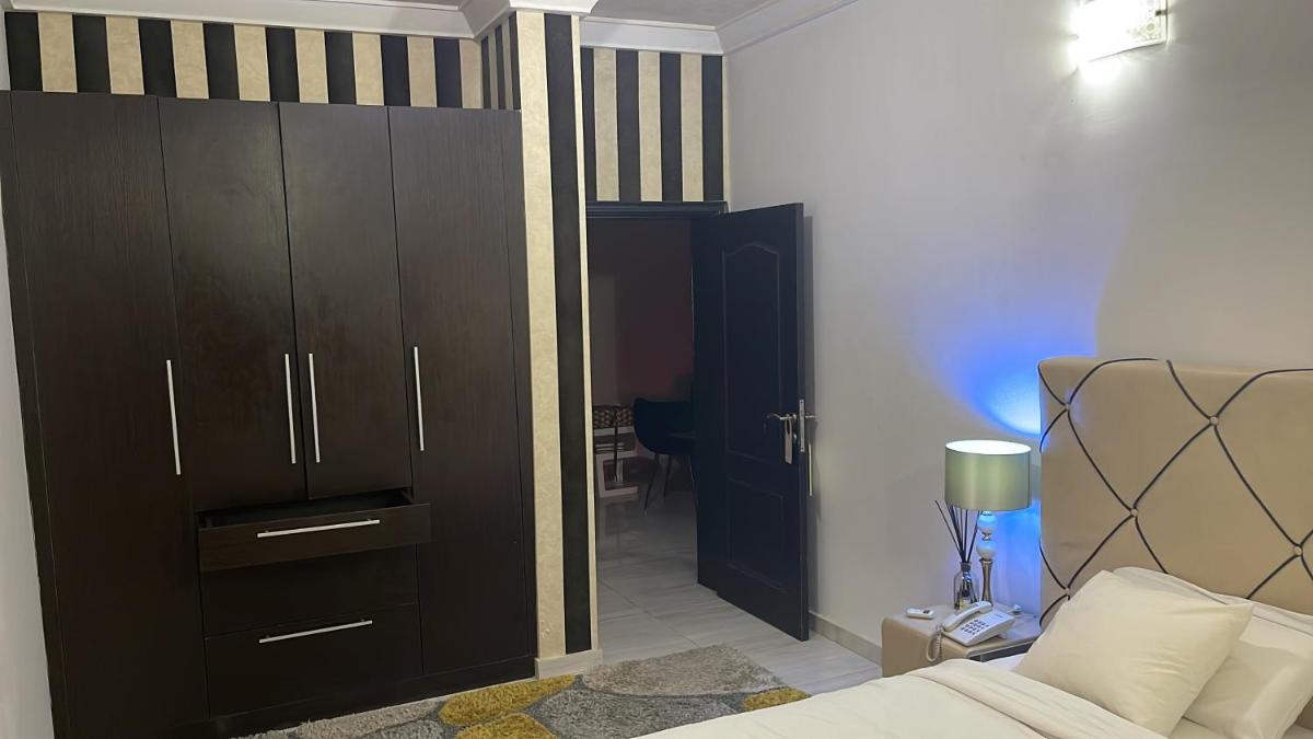Suitetrails - Lovely 2 bedroom apartment with free parking/gym
