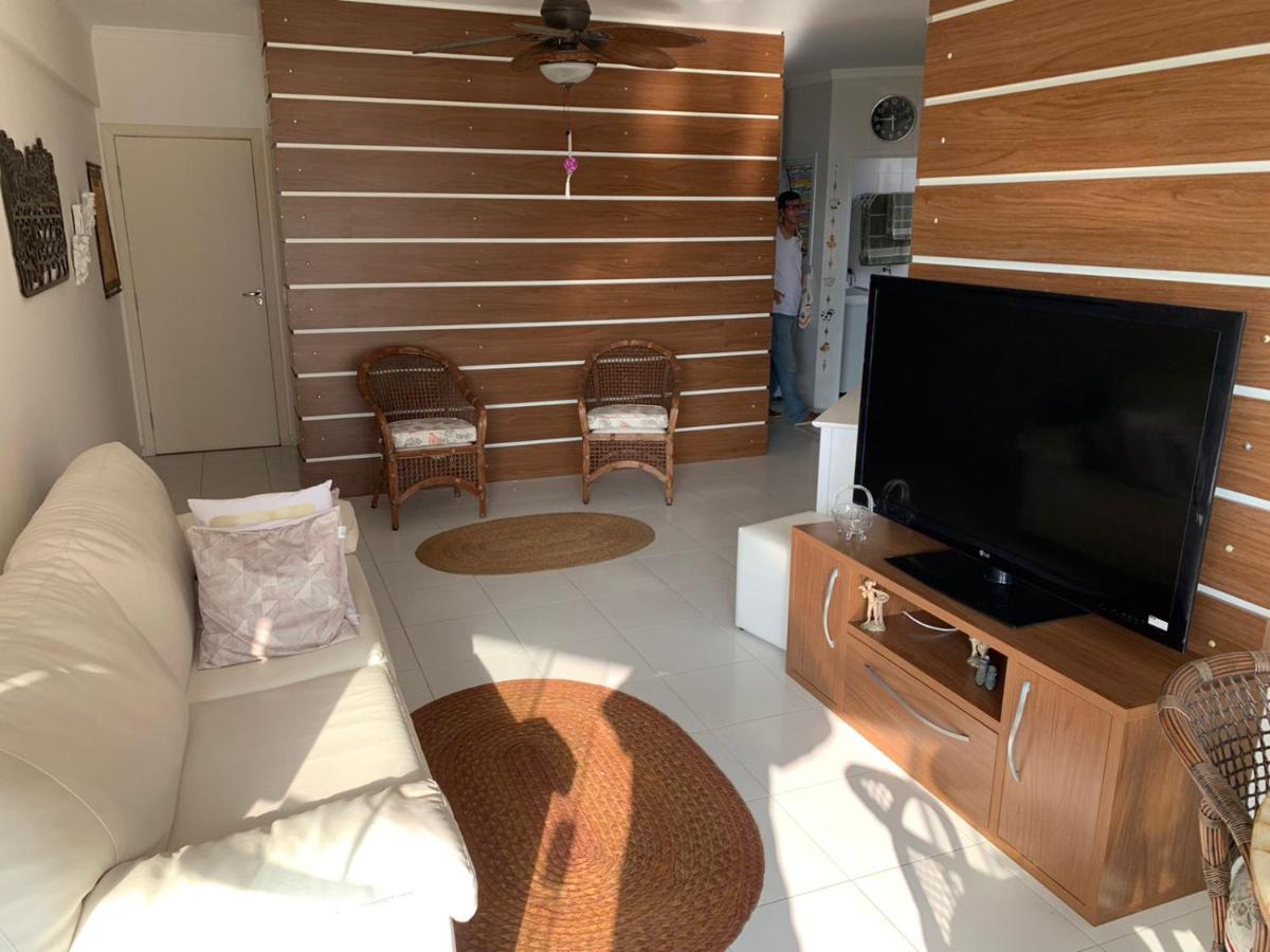 Apartamento em Caraguatatuba em Frente a Praia - Housity