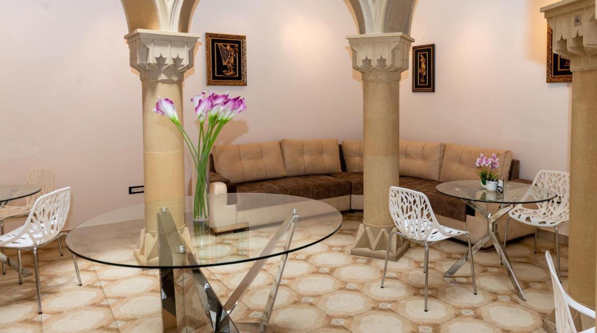 Suitetrails - Utopia Hotel Baku