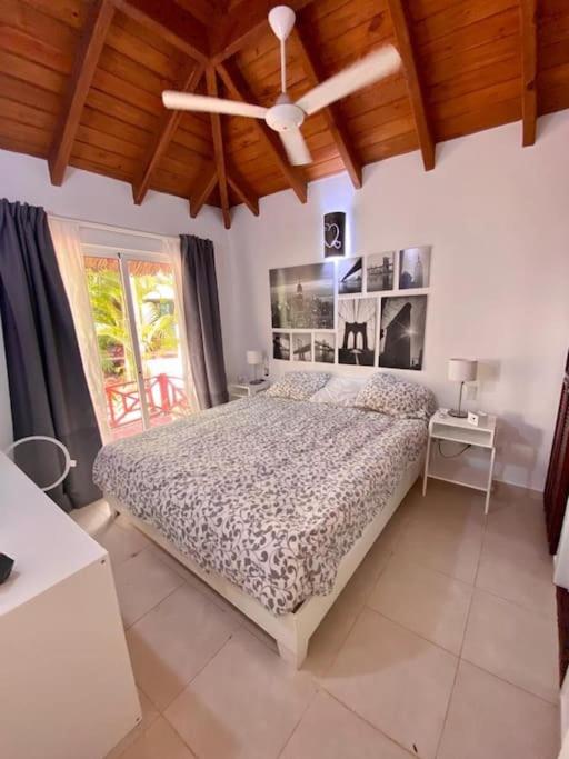 Villa tropical in private residence - Housity