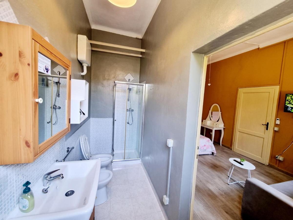 Rose Inn Guest House - Housity