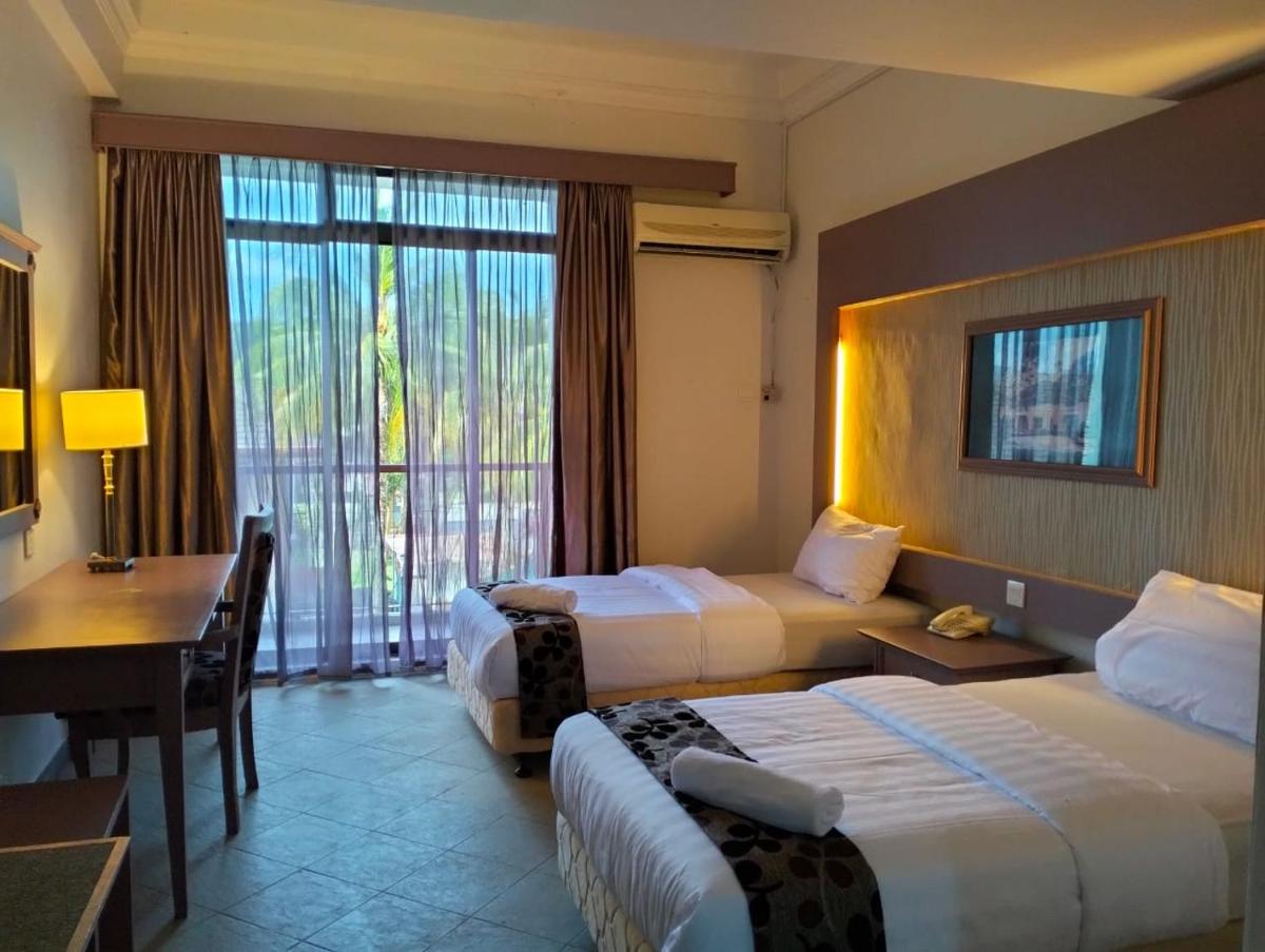Suitetrails - THE CLOVE MONT HOTEL