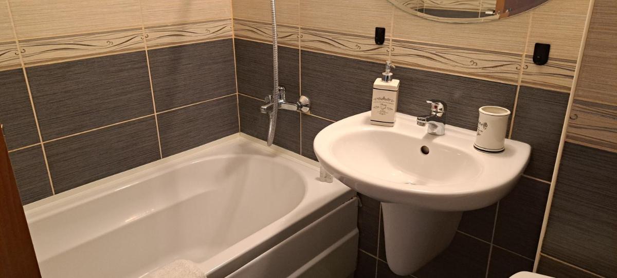 Suitetrails - Private Apartment in Saint Elena
