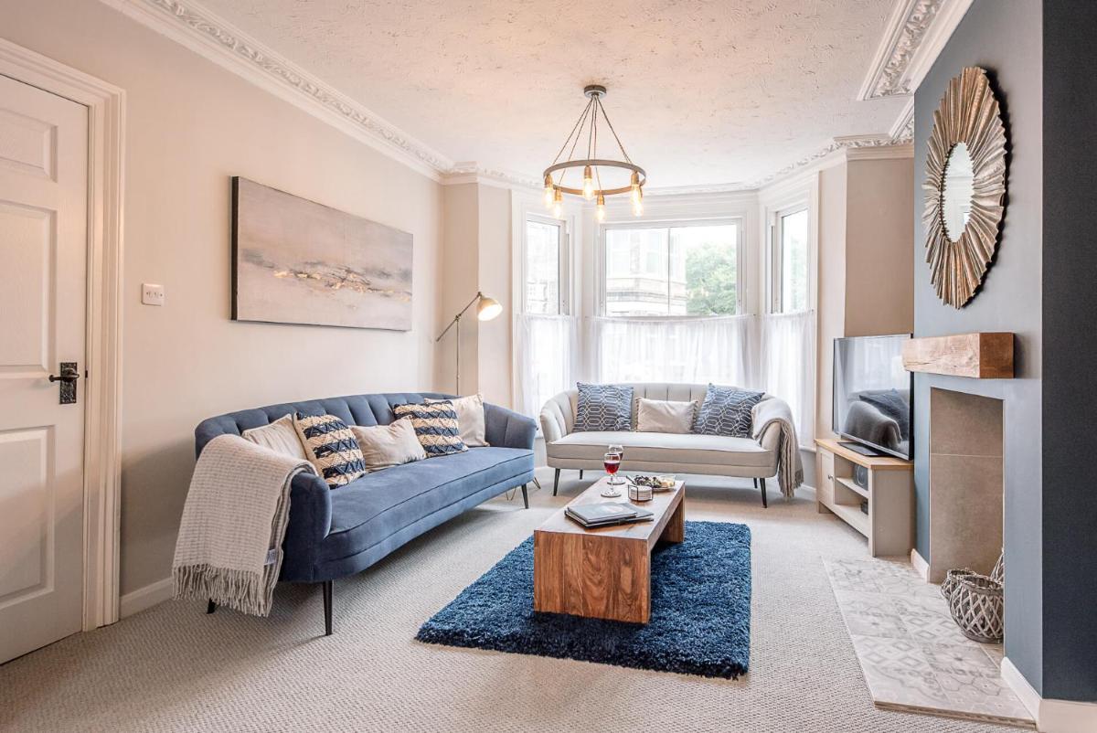 First Light - Housity