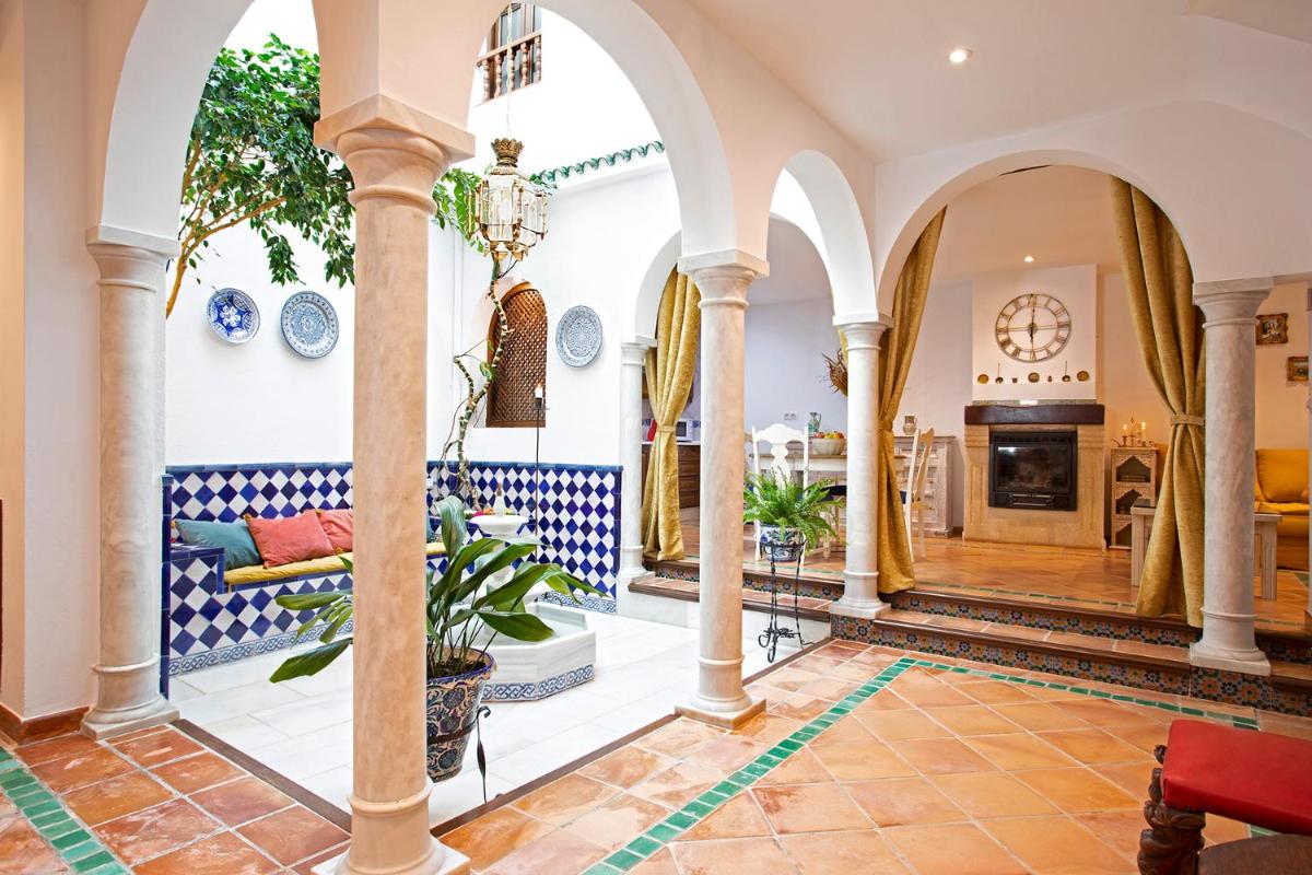 Suitetrails - Morayma House Terrace with views to Alhambra