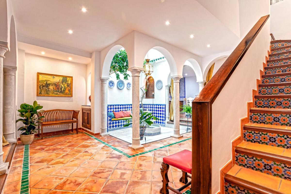 Suitetrails - Morayma House Terrace with views to Alhambra