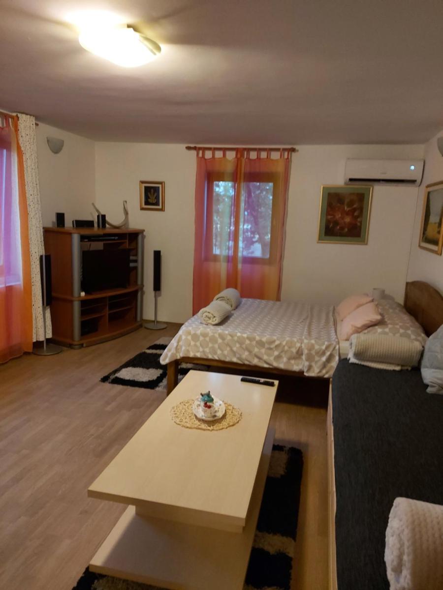 Suitetrails - Studio apartman KOTRO