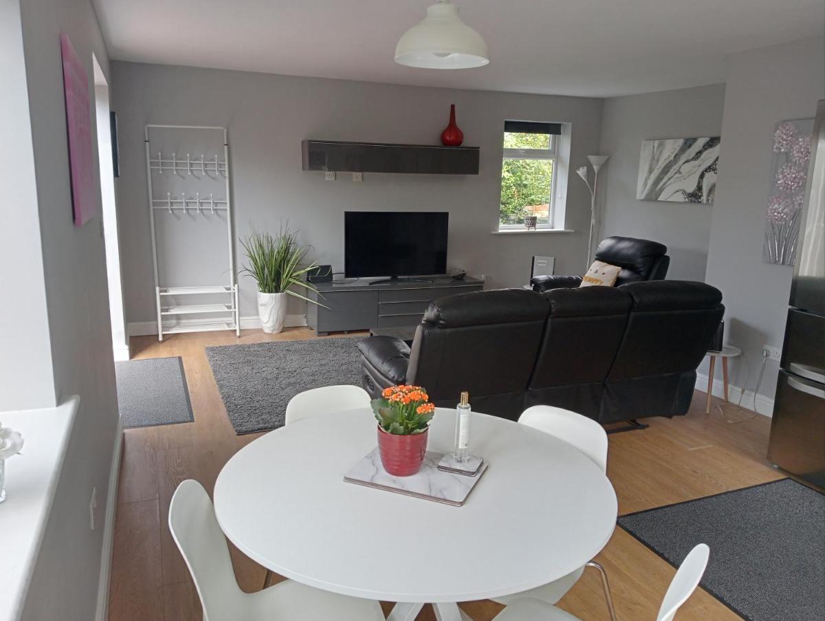 Green Street Retreat - Housity
