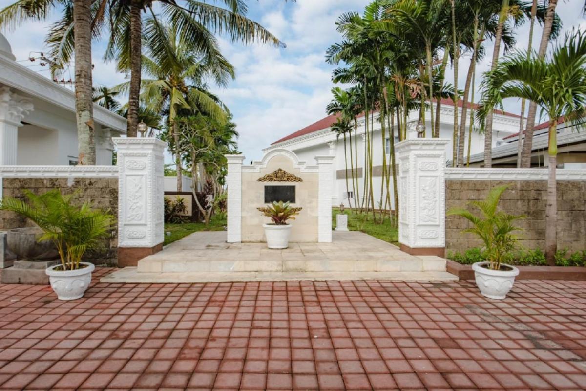 Suitetrails - Bali Beach Mansion