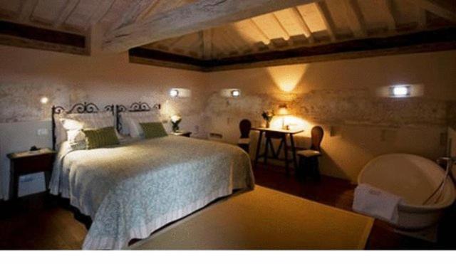 Antica Corte Pallavicina Relais - Housity