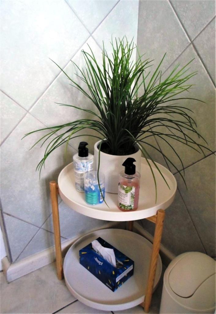 Suitetrails - Cenikma Guest Suites - Couples Room