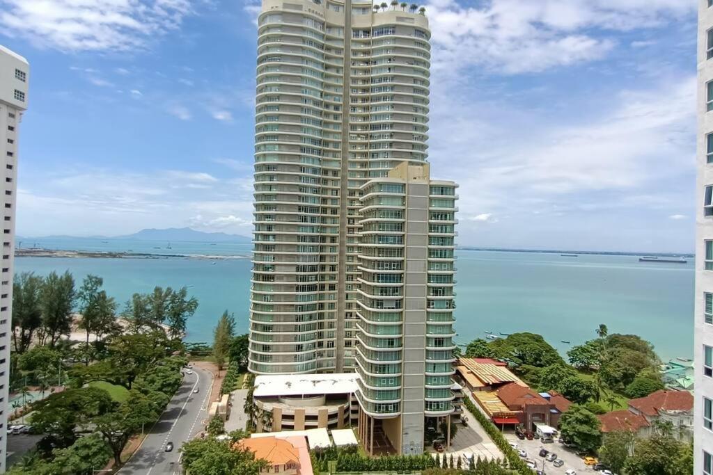 Suitetrails - Family Suites at Mansion One by MAJ