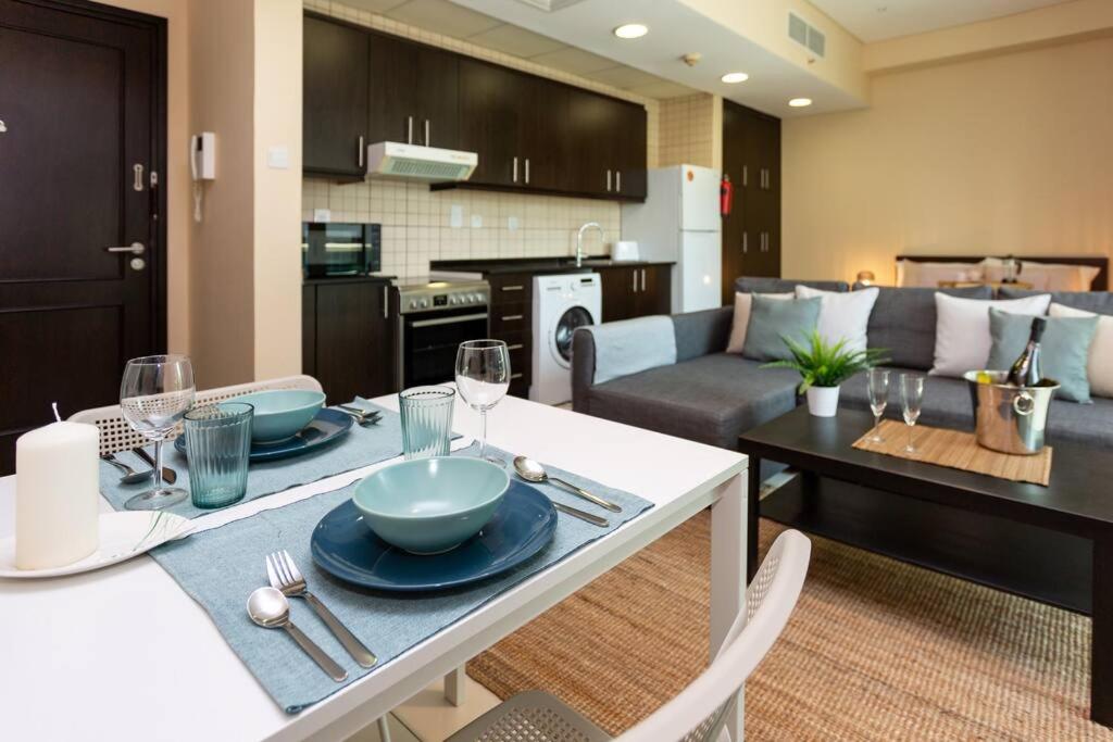 Suitetrails - Royal Oceanic - Fantastic apartment in Dubai Marina - JBR