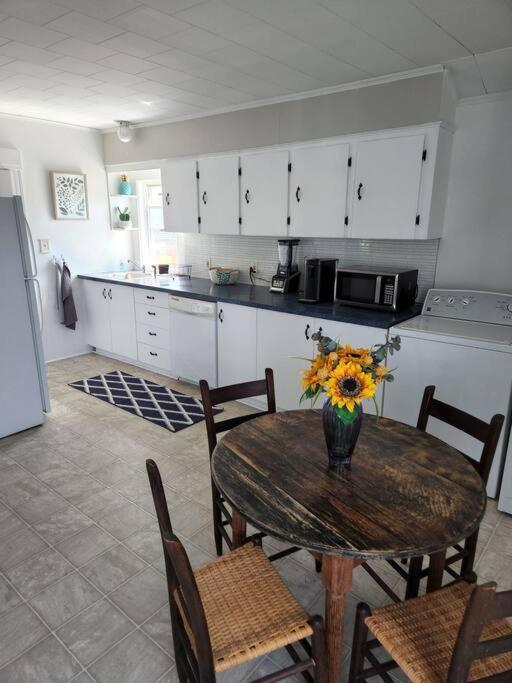 Lovely two bedroom apartment with free parking - Housity