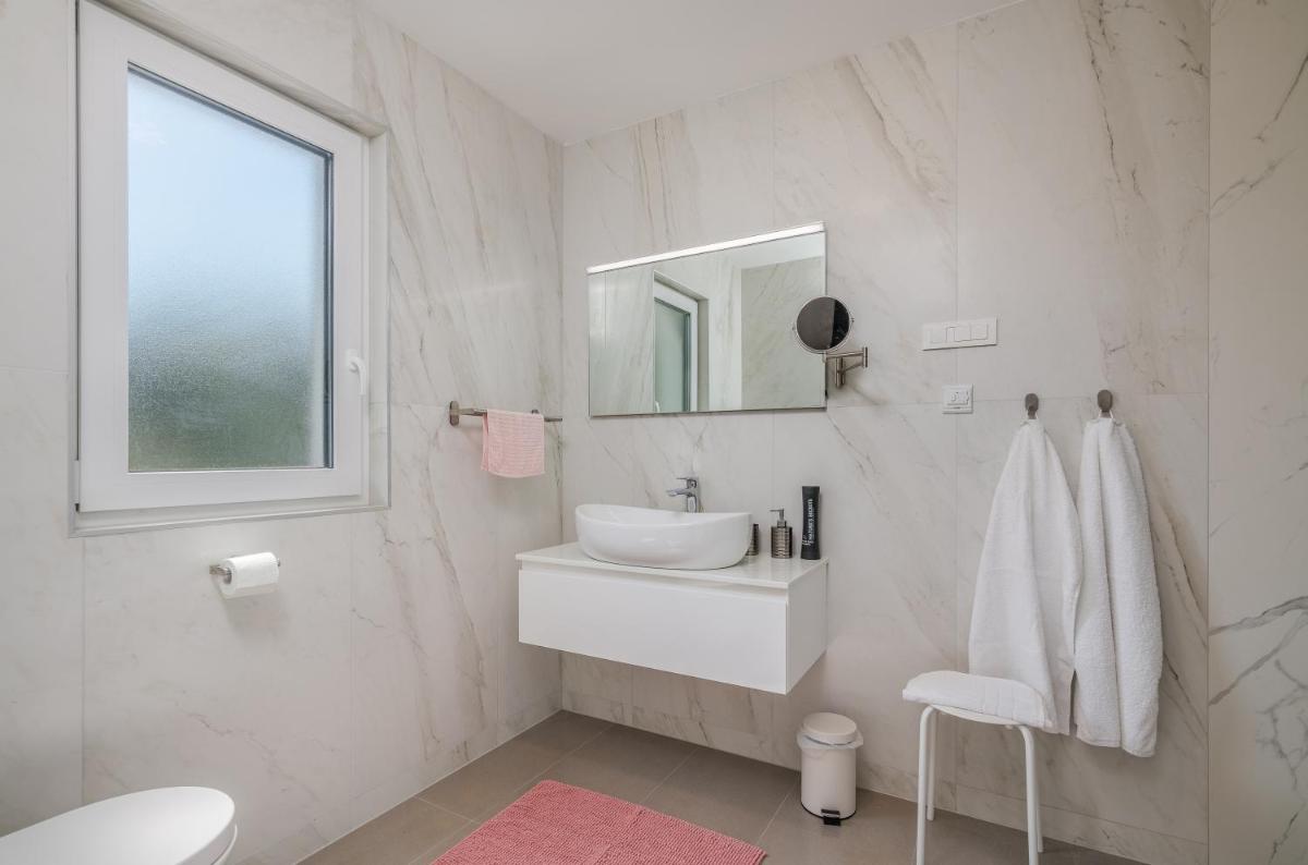 Suitetrails - Modern Apartments Elle Malinska