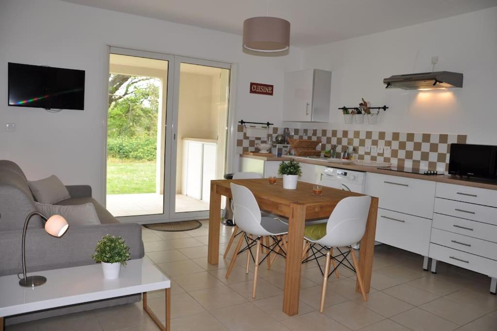 Appartement charmant en Corse avec terrasse au calme - Housity