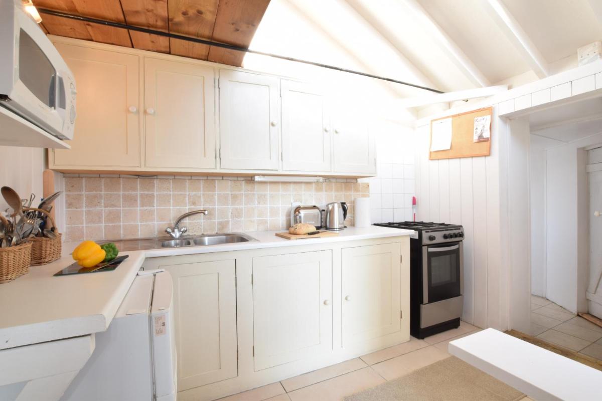 The Old Fisherman's Hut - Housity