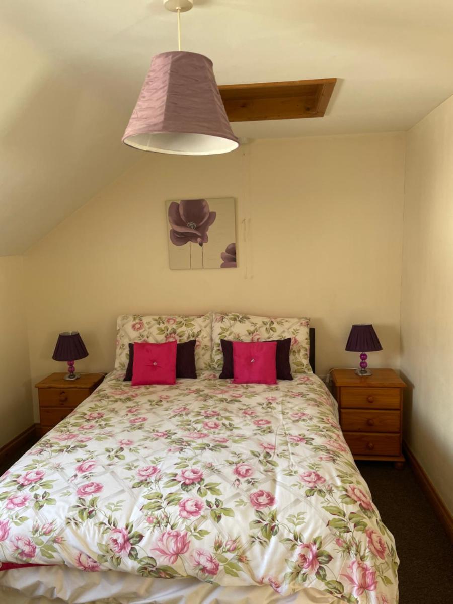 Albion Cottages - Housity