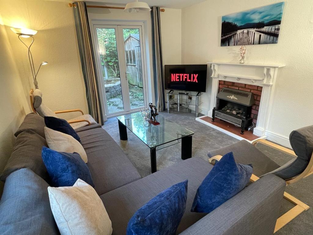3-bedroom home with free parking - Housity