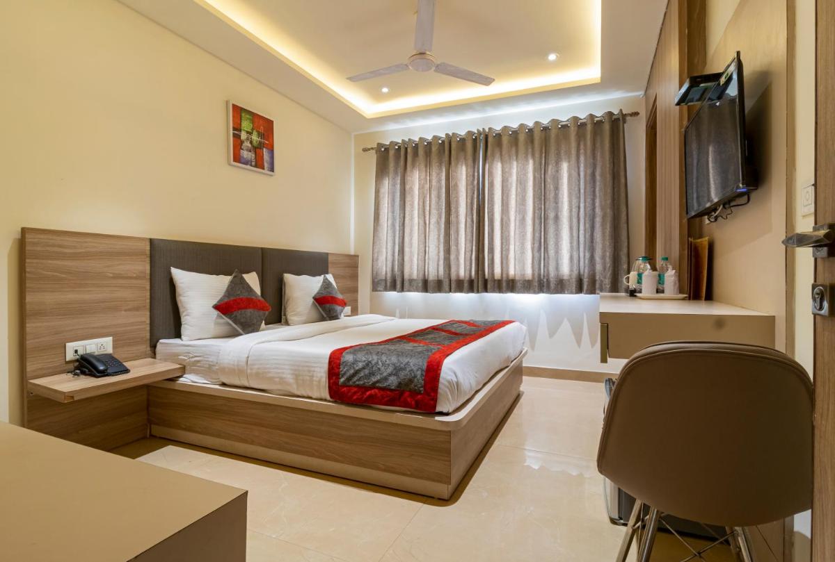 Hotel Tripple Tree - Karol Bagh - Housity