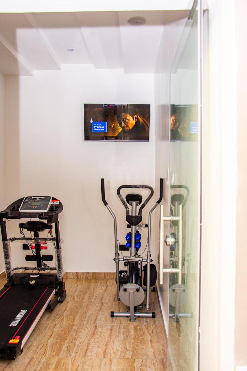 NIFEWAT APARTMENT,Bris suite 1bedroom apartment gym, Netflix,WiFi - Housity