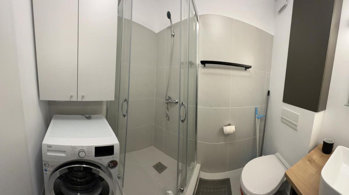 Studio lux 210 - Housity