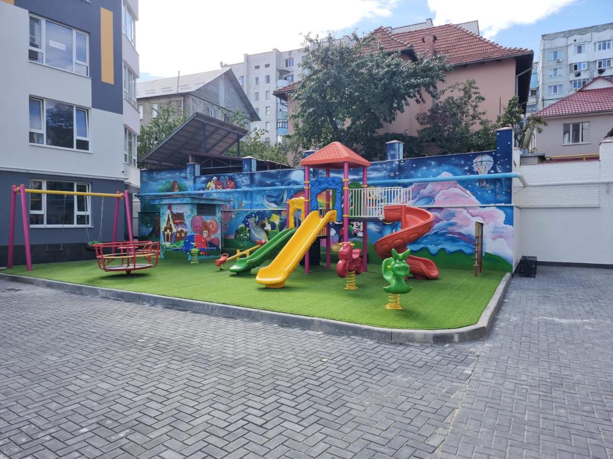 Botanica, 1 bedroom apartment with living - Hizvo