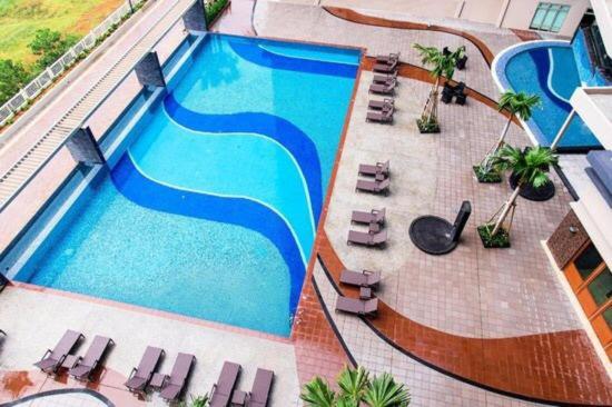 Shaftsbury residence cyberjaya with a pool & Free Parking - Housity