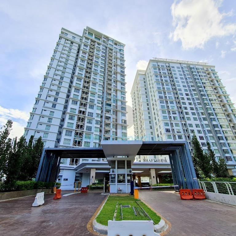 Shaftsbury residence cyberjaya with a pool & Free Parking - Housity