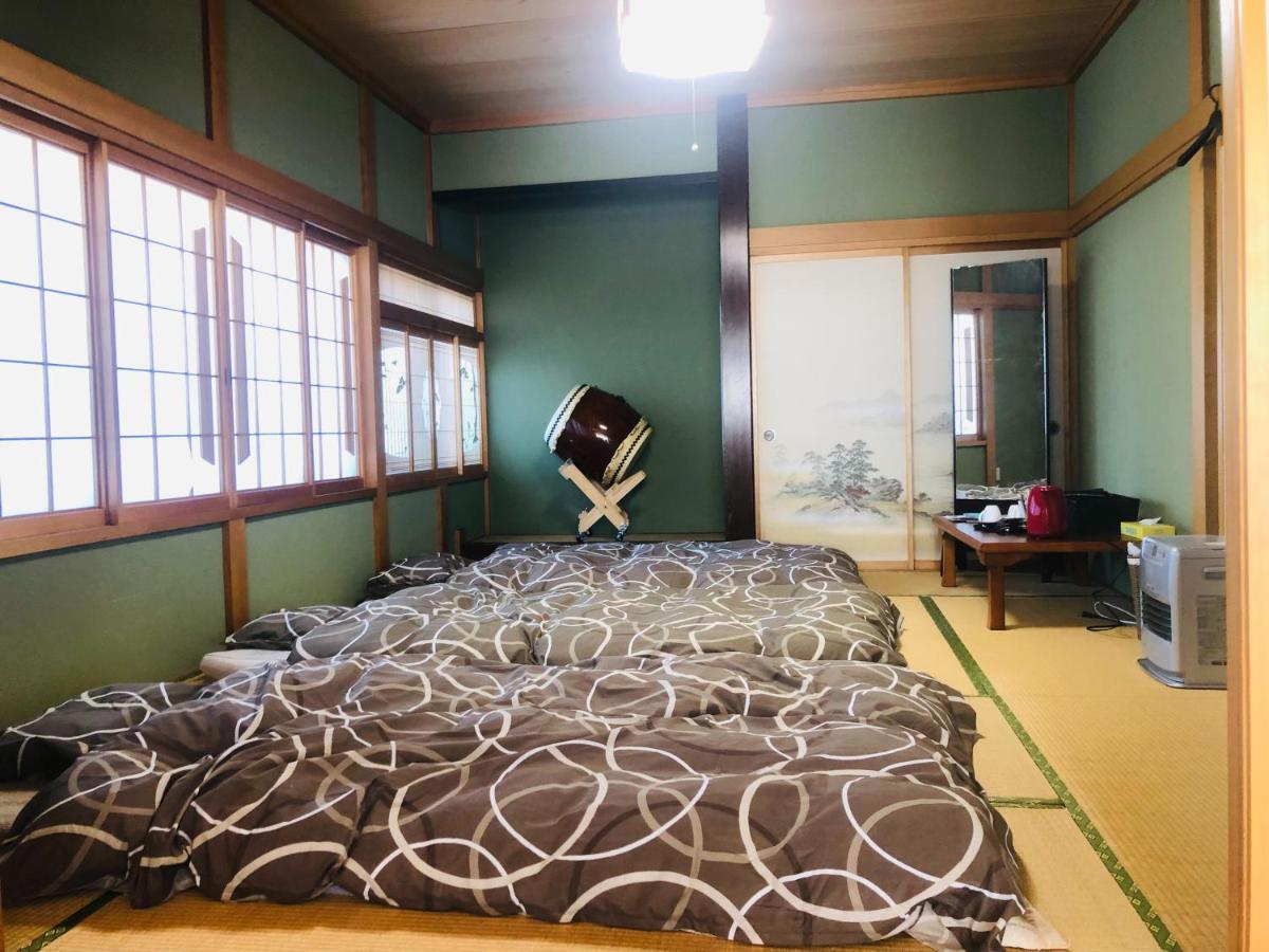 青森伝統芸能を楽しめる繭子の宿 - Housity