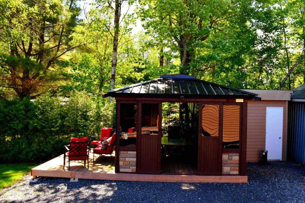 Le Chalet des 2 frères sur le Lac Aylmer - Housity