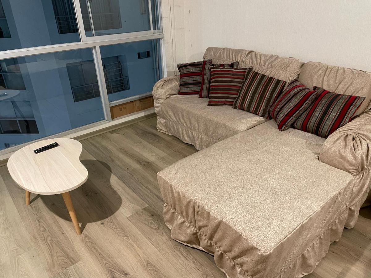 Suitetrails - Acogedora habitación privada frente al metro y cerca a la playa