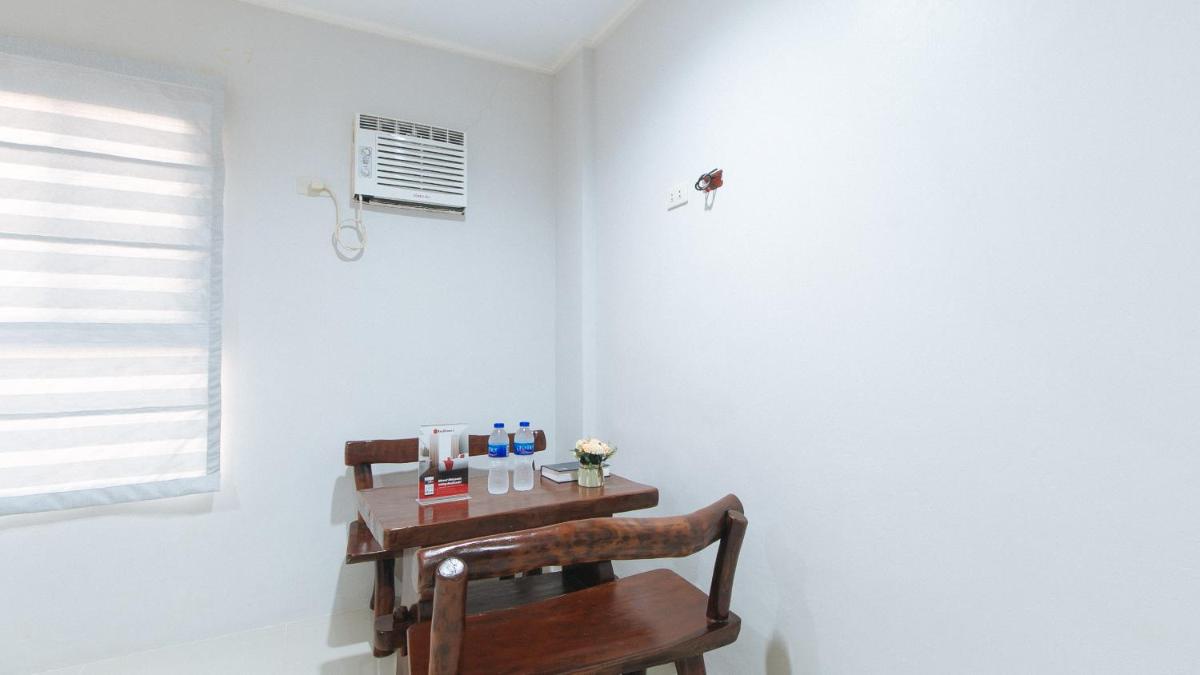 RedDoorz Hostel @ Beaufront Transient Place Ilocos Sur - Housity