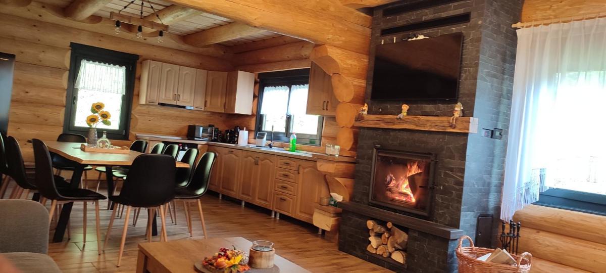 Wild tree house - Housity
